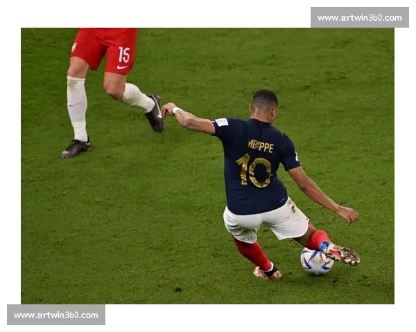 卡什：禁区边缘的射门密码与定位球深耕